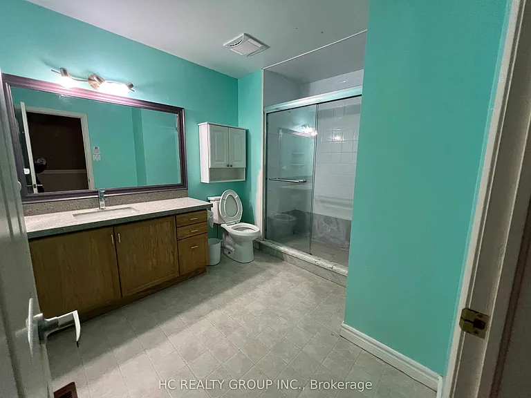 1570 Richmond St #27 — Photo 6