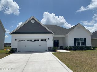 920 Uplands Ln, Jacksonville, NC 28546