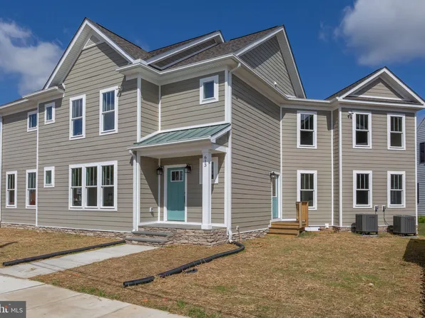 613 Kenmore Ave, Fredericksburg, VA 22401