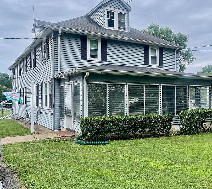 1st image of 2526 Ebright Rd