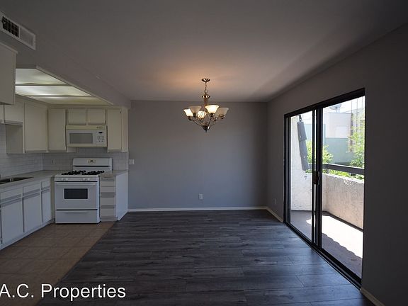 3rd image of 3960 Carpenter Ave APT 309