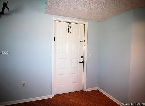 FOYER ENTRANCE - WELCOME HOME