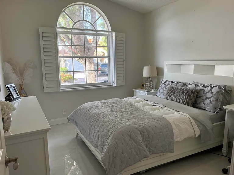 5072 Alencia Ct — Photo 11