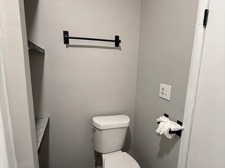 404 W State St #2 — Photo 9