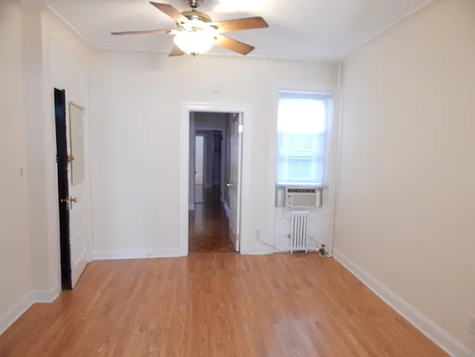 Rented by Capri Jet Realty Corp | media 30