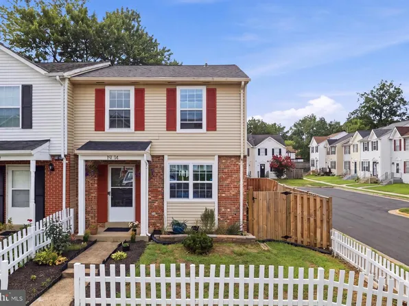 1914 Fort Monroe Ct, Dumfries, VA 22026