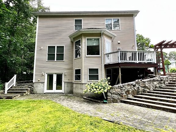2nd image of 33 Woodland Ave #2