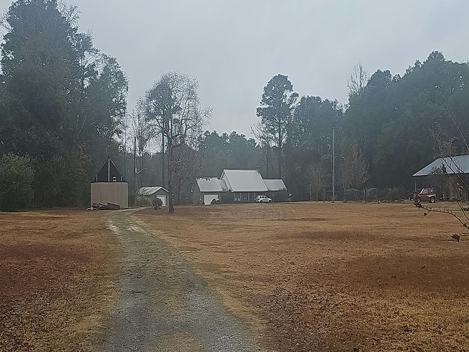 1st image of 382 Clark Rd