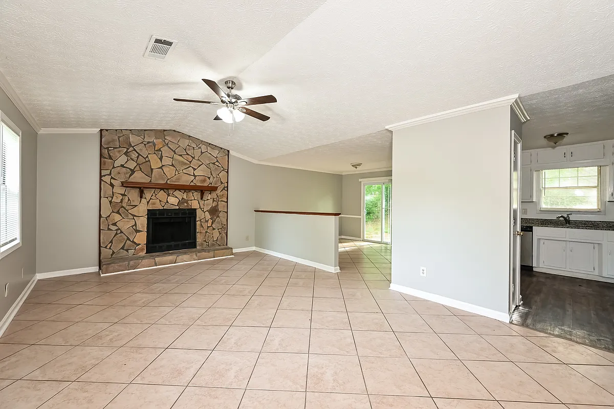 Building Photo - 450 Pennybrook Dr