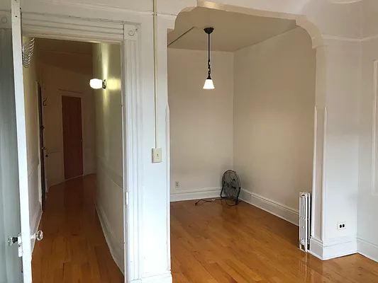 Rented by Bond New York | media 23