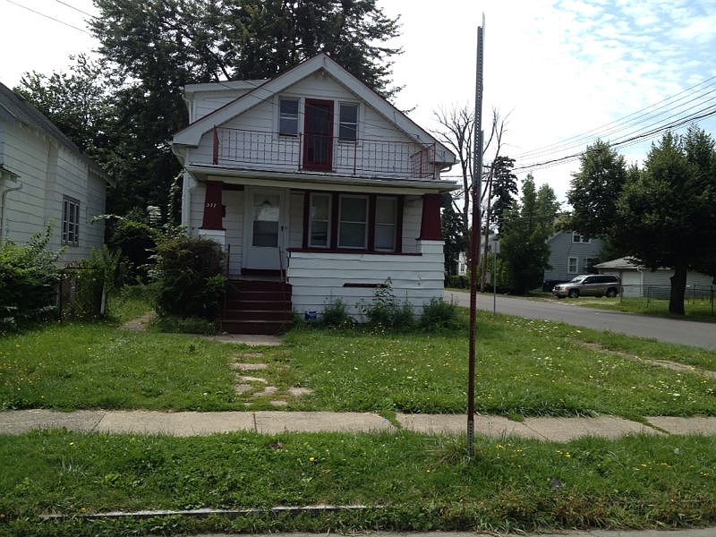 1st image of 577 Lasalle Ave