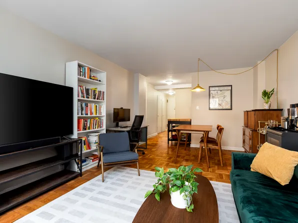 415 East 85th Street image 2 of 9