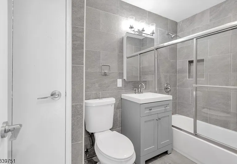 557 S Broad St #C6 — Photo 3