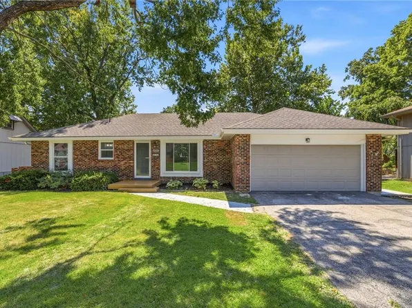 11717 W 53rd St, Shawnee, KS 66203