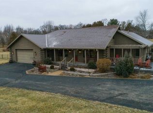 1009 County Rd, Oshkosh, WI 54904