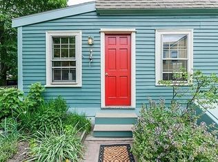 30 English St, Salem, MA 01970