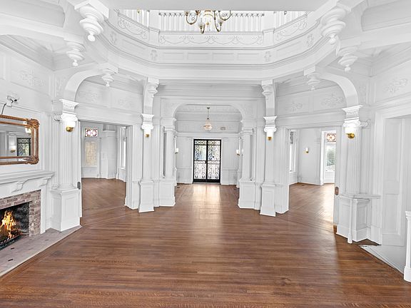 12th image of this home