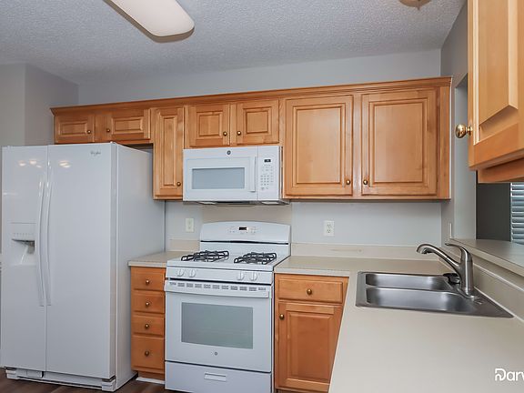 5th image of 5618 Waverly Lynn Ln