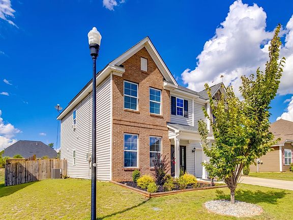 2nd image of 130 Silverbell Ln