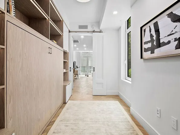 101 E 2nd St #3C, New York, NY 10009