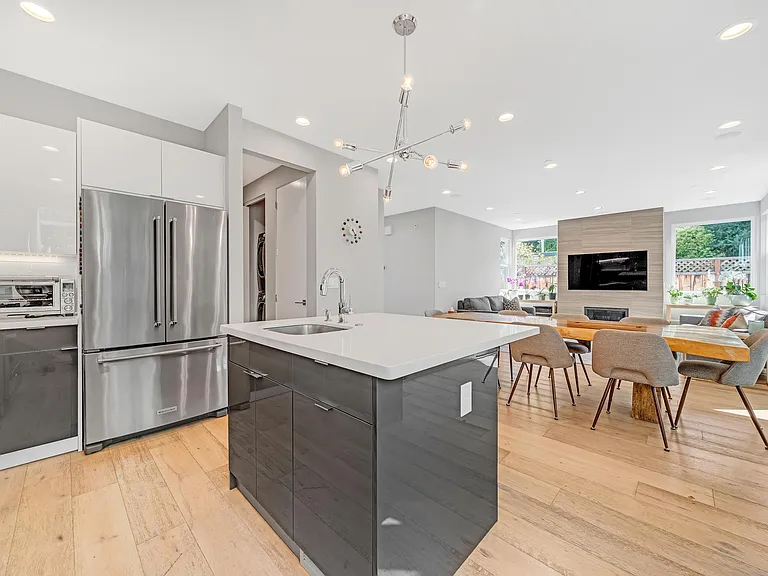 113 Seale Ave — Photo 19
