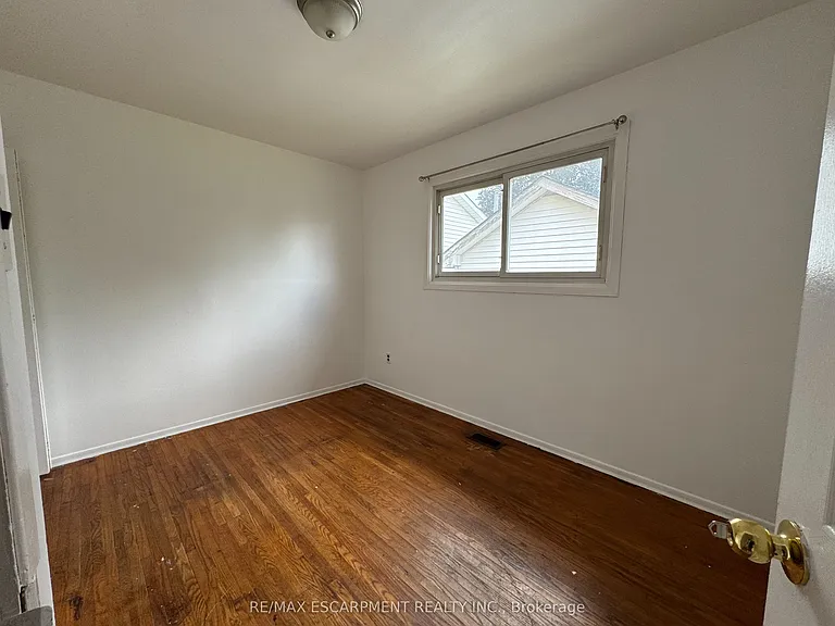 928 Upper Gage Ave — Photo 6