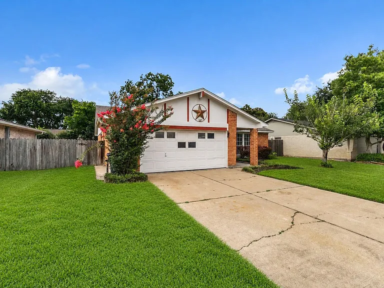 13622 Cherrydown St — Photo 4