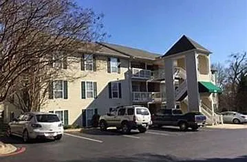 4 bed, 1200 sqft, $395 — Photo 1