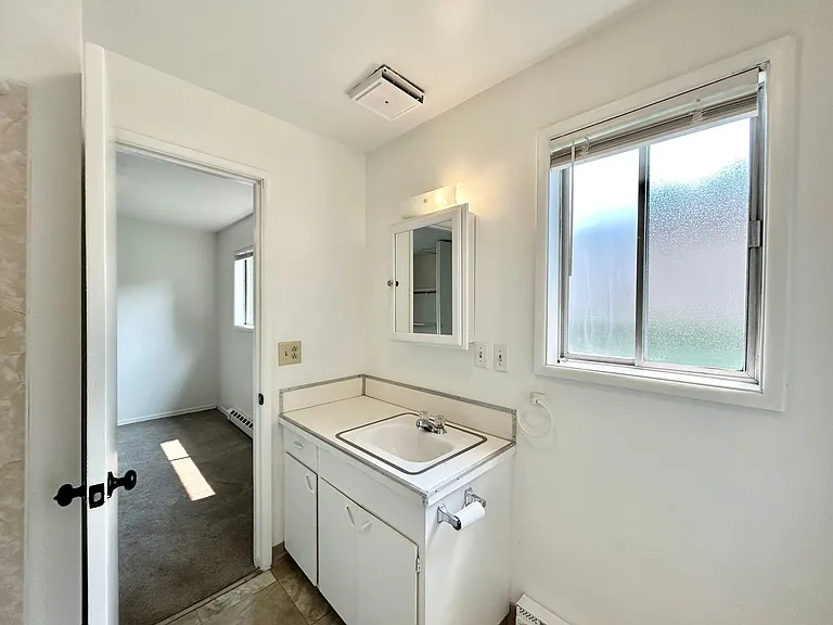 341-347 SE 30th Pl — Photo 26