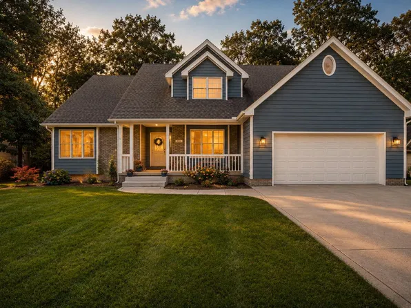 510 Eastwood Dr, Kouts, IN 46347