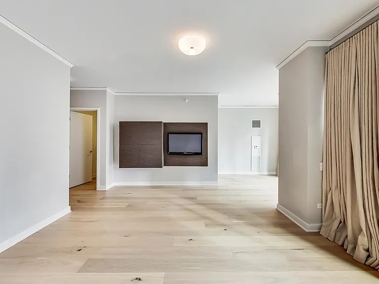 198 N Park Dr #198 — Photo 10