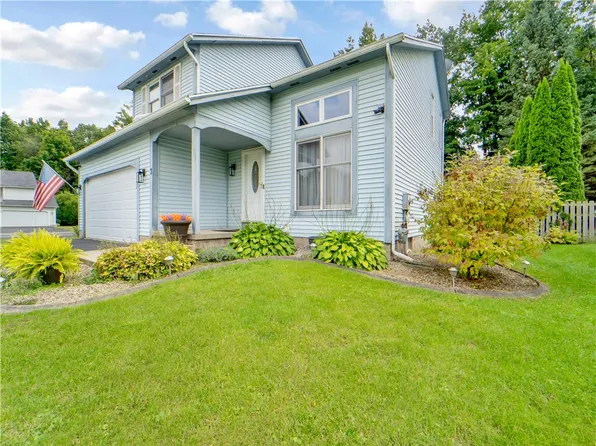 3 Cheshire Ln, Rochester, NY 14624