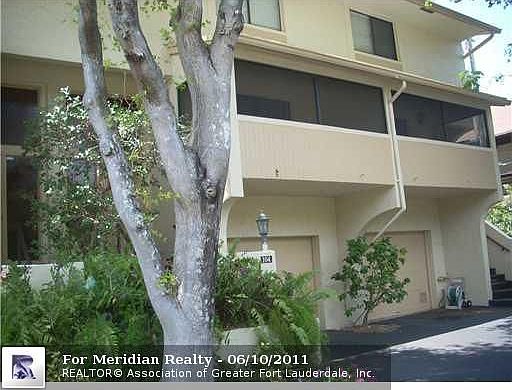 1st image of 3217 NE 13th St APT 104