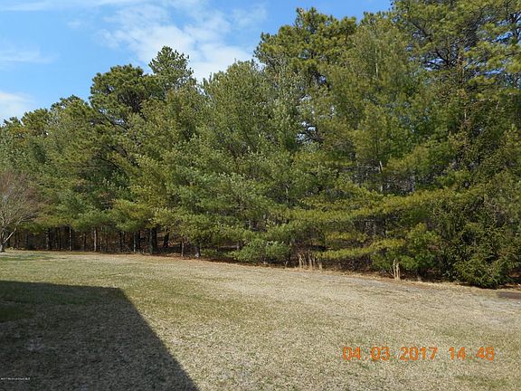 3rd image of 575 Waterford Dr