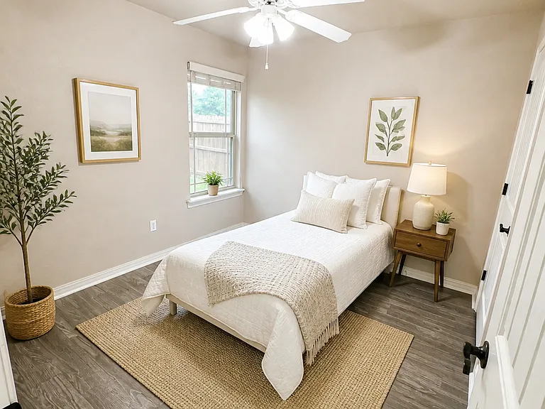 1115 W Berkeley Ave — Photo 11