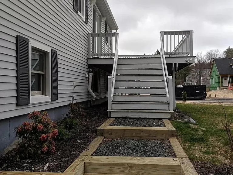 144 Bancroft St — Photo 4