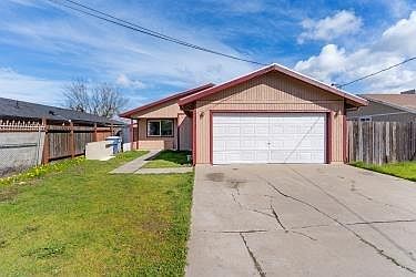 1st image of 2527 Yreka Ave