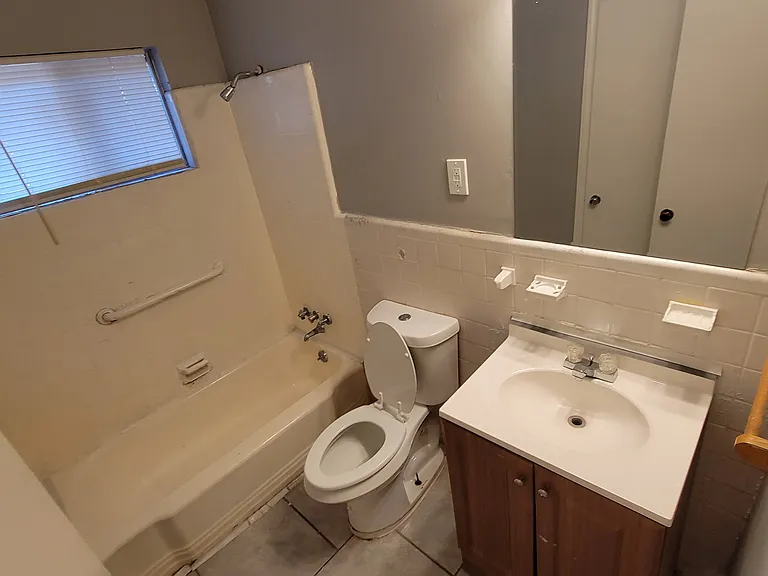 3912 Callahan Dr — Photo 8