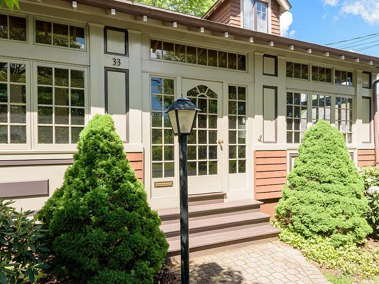 33 Theodore St — Photo 3