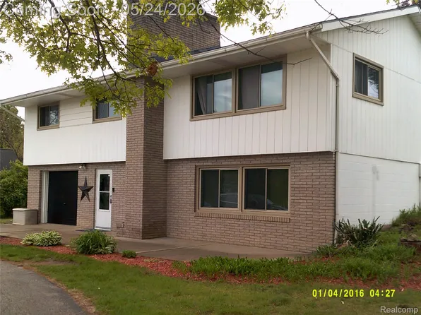 119 Diversy Dr, Brooklyn, MI 49230