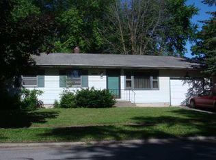 1503 Chesapeake Park Dr, Valparaiso, IN 46383