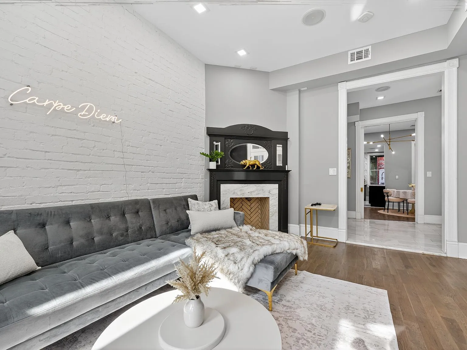 4 bed, 2.5 bath, 1576 sqft, $6,500 — Photo 2