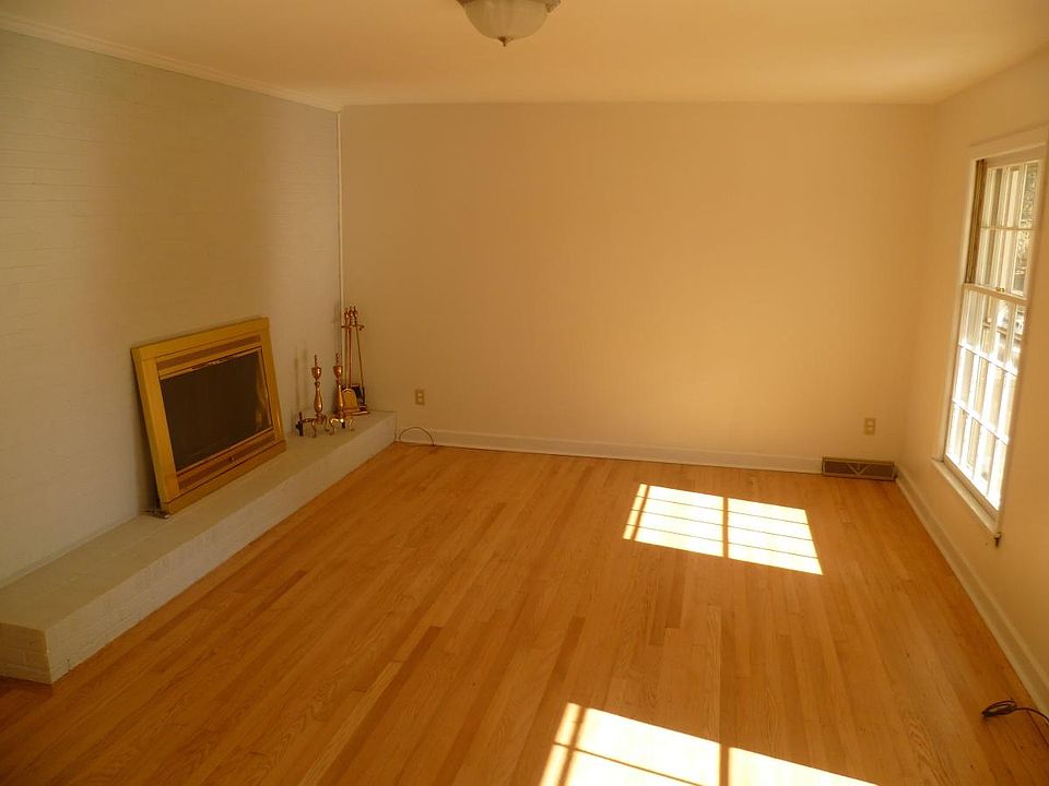 2nd image of 3441 Brevard Rd