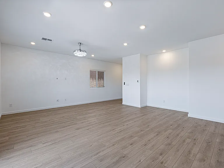 14-Dining & Living_06102026