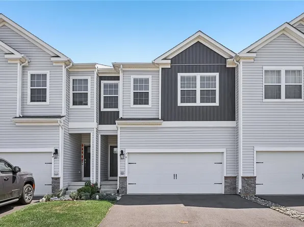 76 Fonthill Ct, Quakertown, PA 18951