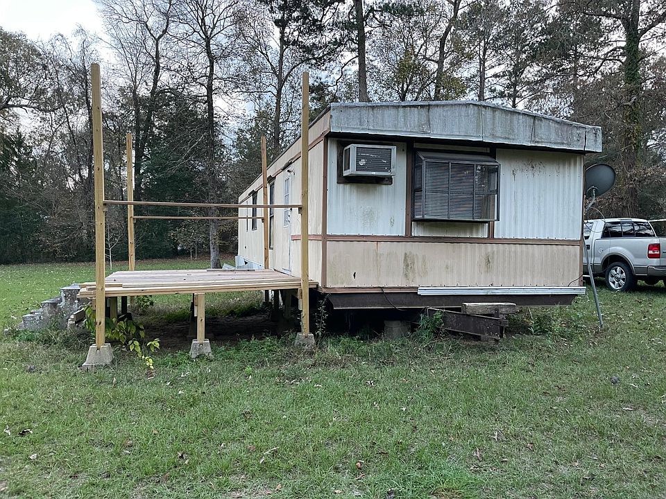 1st image of 327 Briarwood Dr