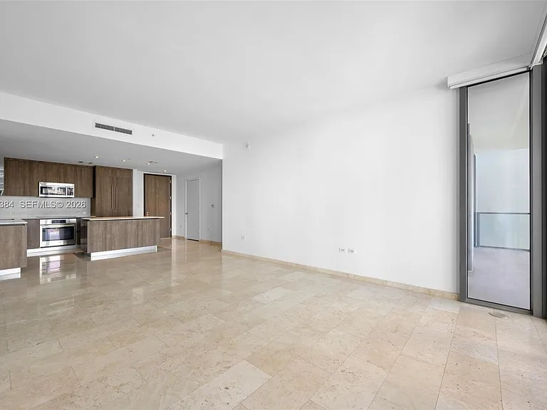 68 SE 6th St #910 — Photo 4