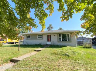 4001 Thackin Dr, Lansing, MI 48911