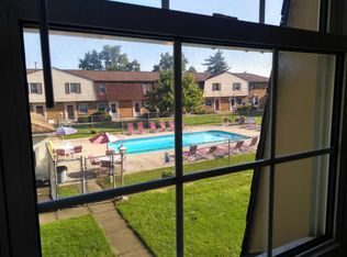 5708 Beechcroft Rd #5708, Columbus, OH 43229