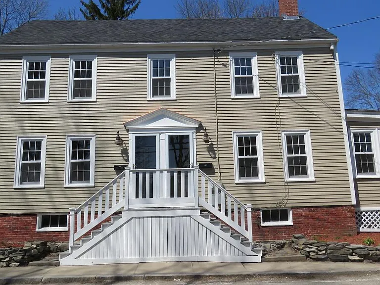 69 Dennett St — Photo 3